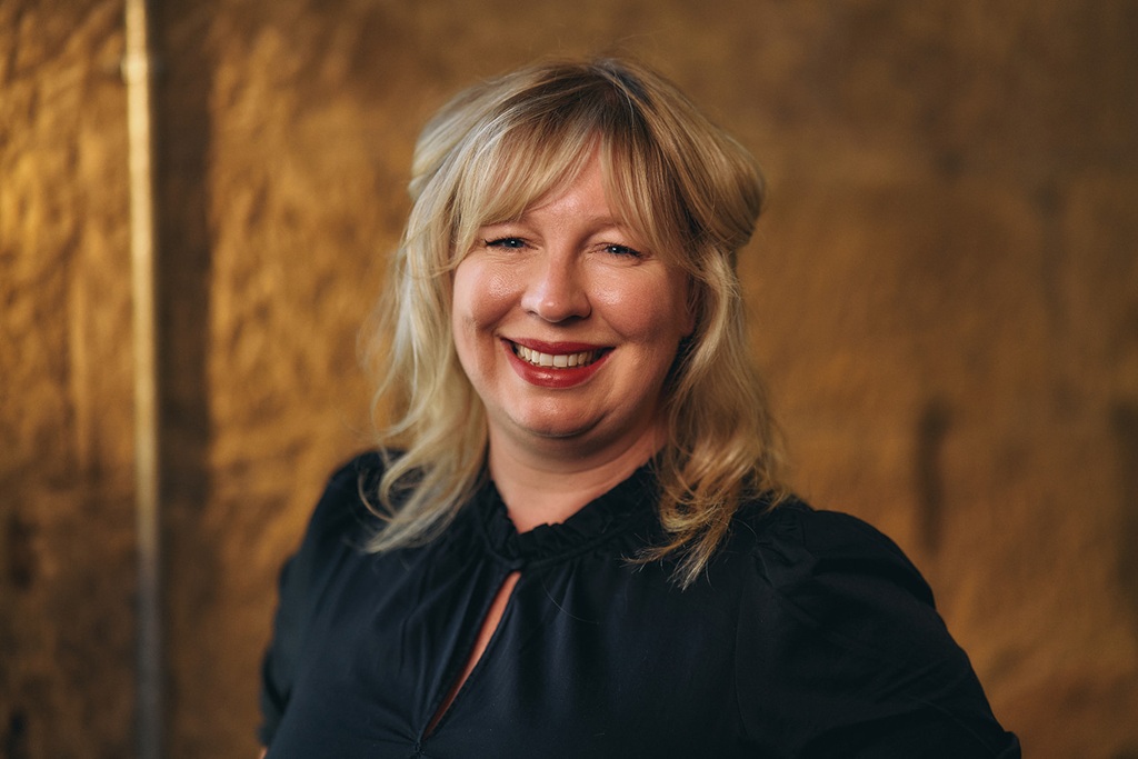 P+HS strengthens board